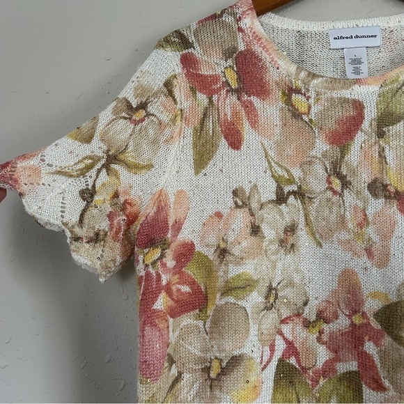 🦋 Alfred Dunner Cream Floral Sequin Scalloped Short Sleeve Sweater Blouse XL - Picture 3 of 6